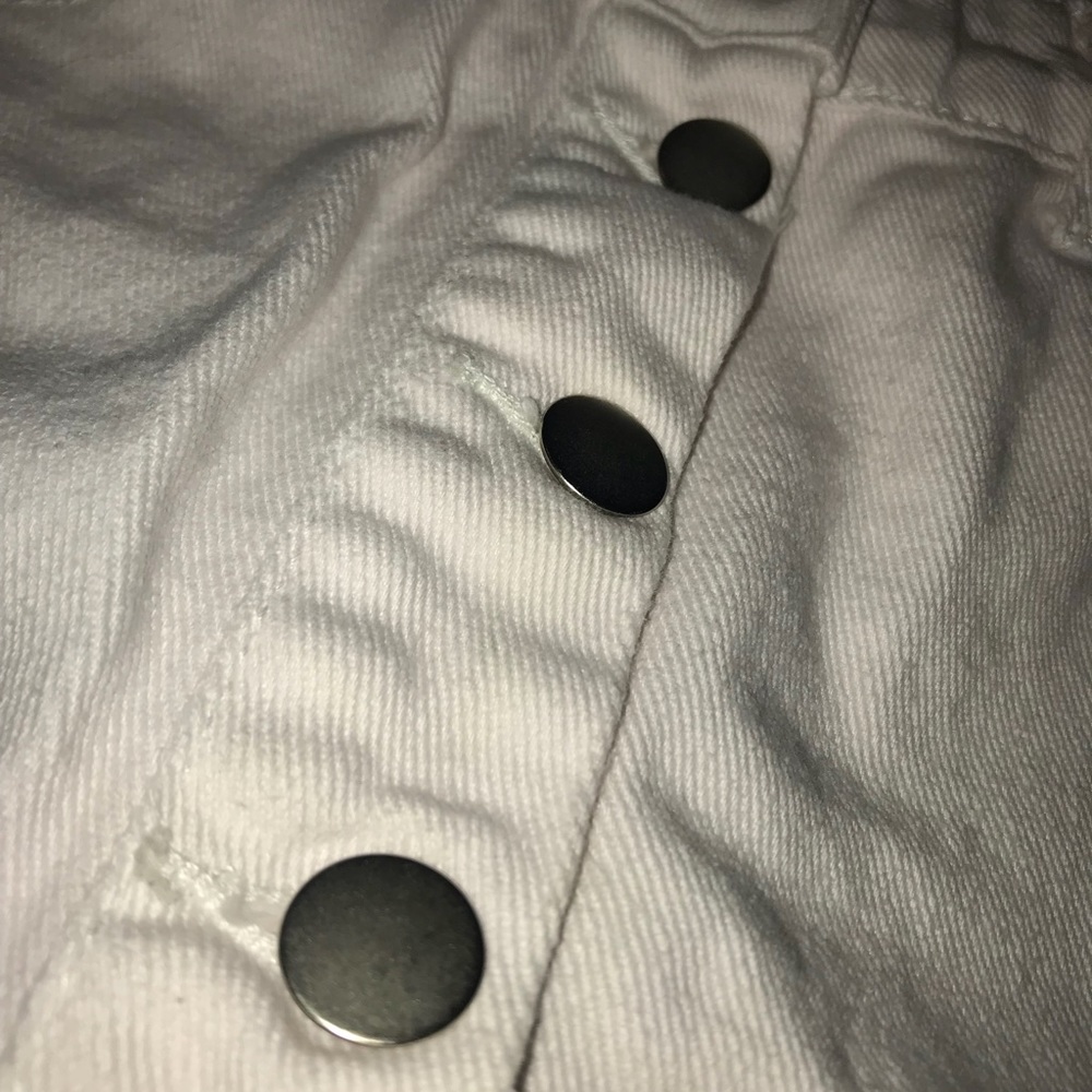 White jean skirt.